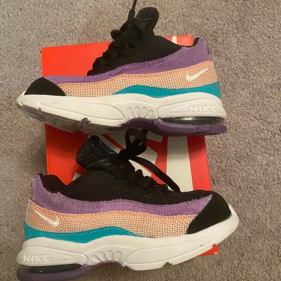 Nike Air Max 95 - Picture 3 of 5